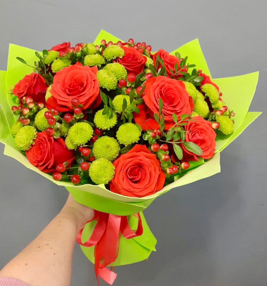 Букет цветов из: Хризантемы и Розы в Бачи-Юрте