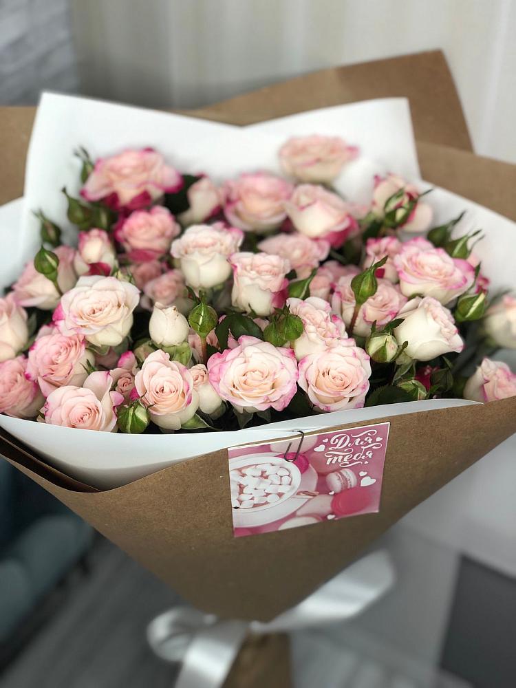 Букет цветов из: Розы в Бачи-Юрте