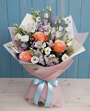 Букет цветов из:  Лизиантусы, Розы, Альстромерии и Гипсофила в Бачи-Юрте