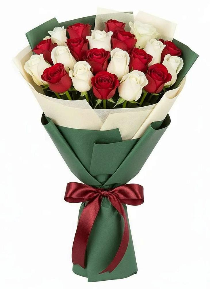 Букет Микс из красных и белых роз в Бачи-Юрте