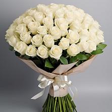 Букет 101 беля роза Белоснежка в Бачи-Юрте