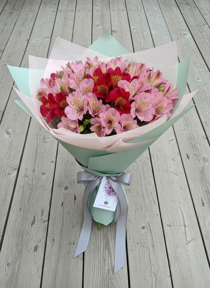 Букет цветов из: Альстромерии в Бачи-Юрте