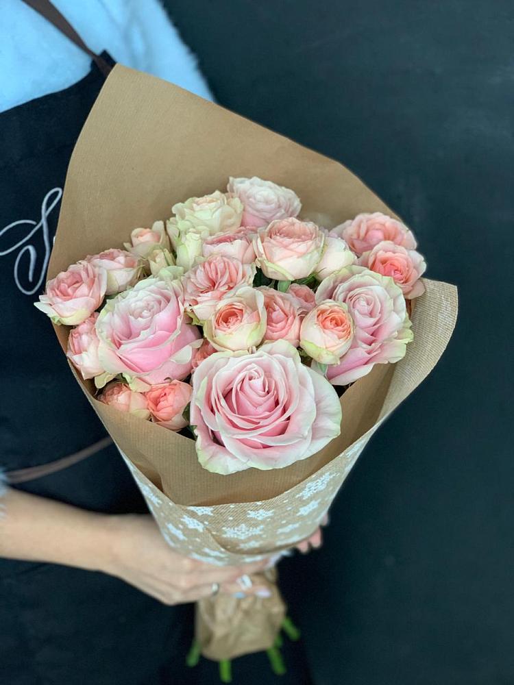 Букет цветов из: Хризантемы и Розы в Бачи-Юрте