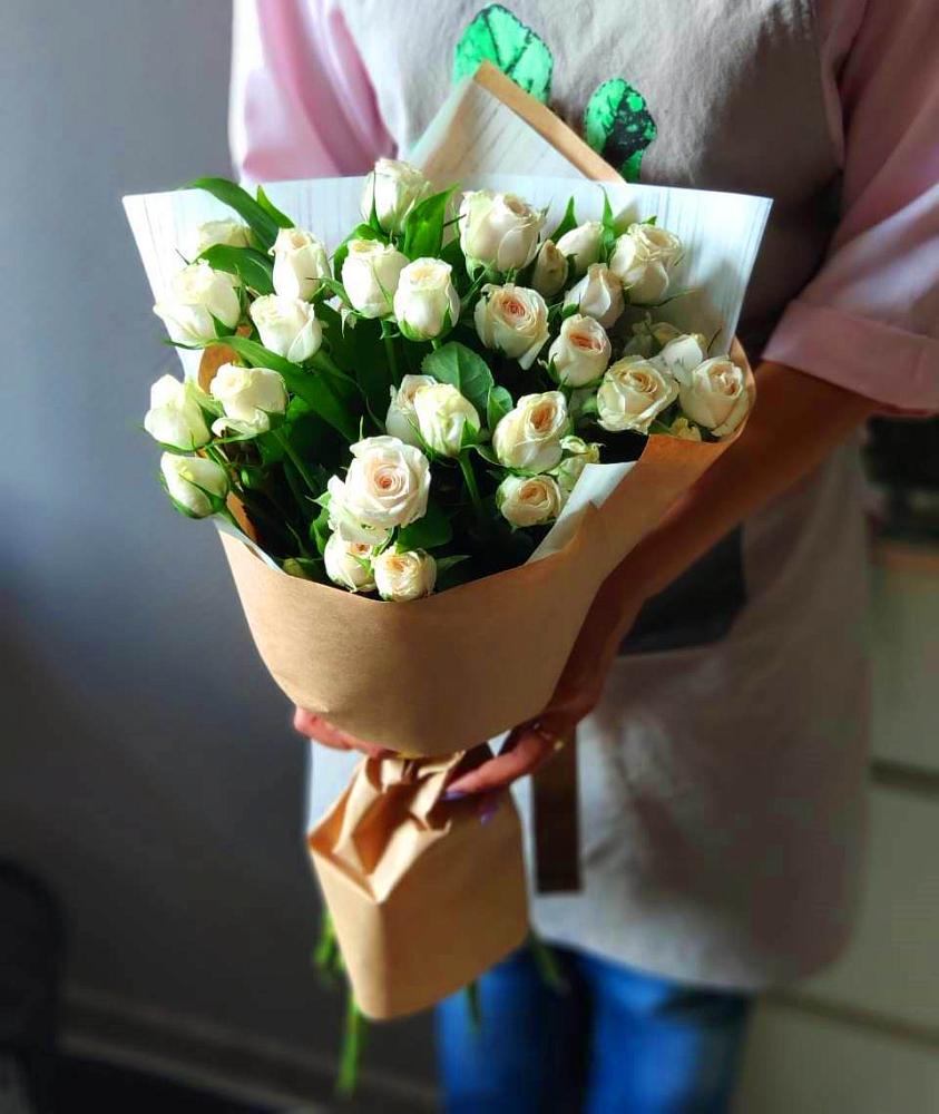 Букет цветов из: Розы в Бачи-Юрте