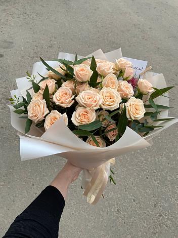 Букет Кремовые розы Латте в Бачи-Юрте