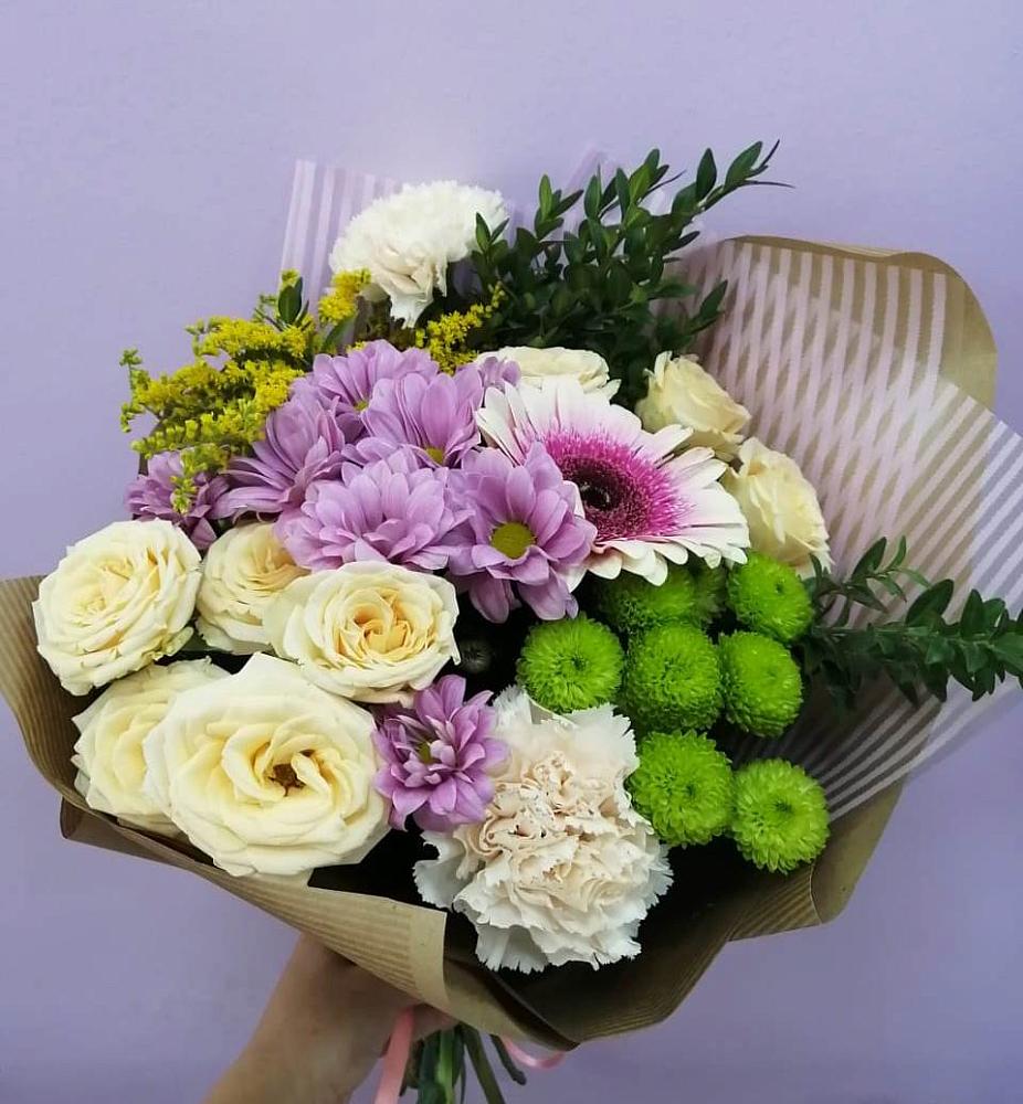 Букет цветов из: Хризантемы, Розы, Гвоздики и Герберы в Бачи-Юрте