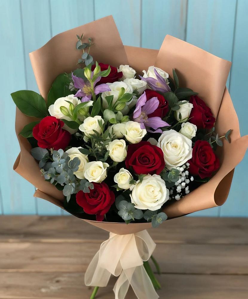 Букет цветов из: Розы и Альстромерии в Бачи-Юрте