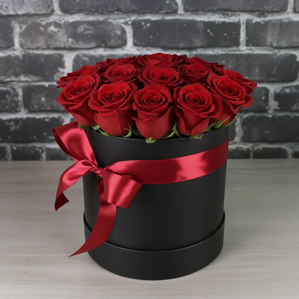 Цветочная композиция из Розы в шляпной коробке в Бачи-Юрте