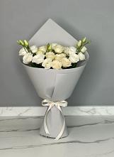 Букет цветов из:  Розы и Лизиантусы в Бачи-Юрте